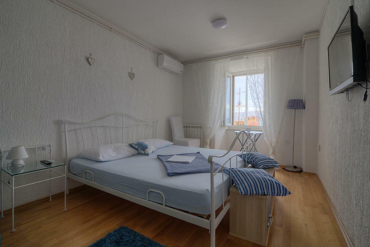 Apartments & Rooms Josephine Senj  Exterior photo